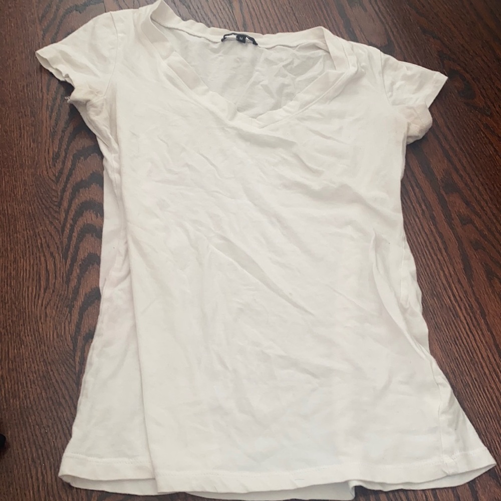 PLAIN WHITE TEE